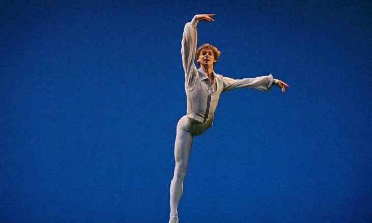 Νεκρός ο κορυφαίος Ρώσος χορευτής Βλαντιμίρ Σκλιάροφ