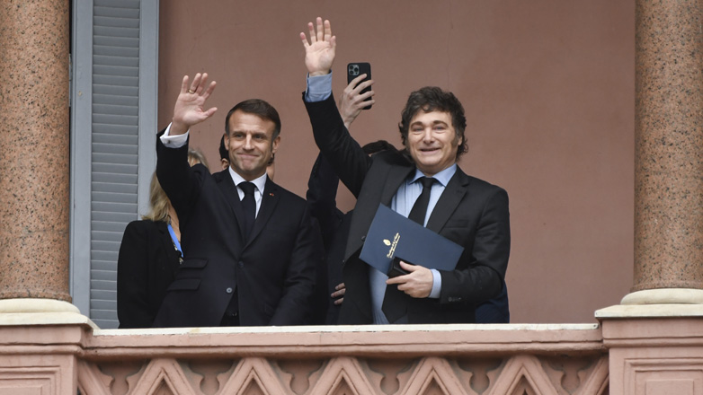 Μακρόν: Ο πρόεδρος της Αργεντινής «δεν επιβεβαίωσε» πως θέλει να αποσύρει τη χώρα από τη Συμφωνία του Παρισιού για το κλίμα