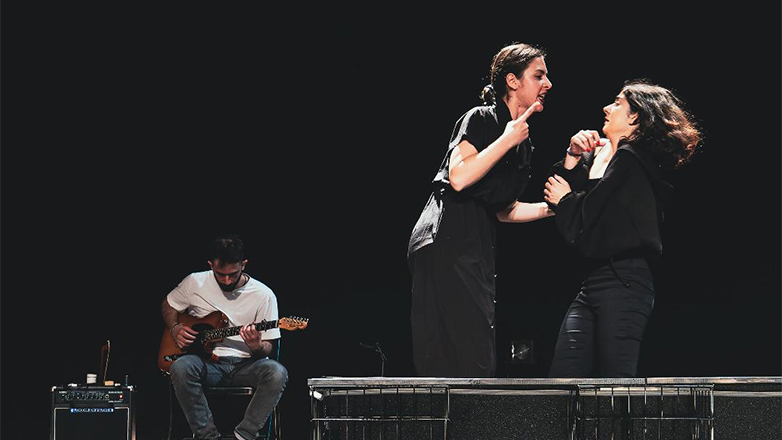 «Roberto Zucco»: 4 τελευταίες παραστάσεις για την ομάδα Monks στο Πλύφα