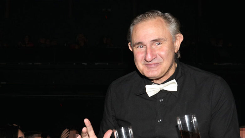 Άκης Σακελλαρίου: Η πρώτη επίσημη εμφάνιση μετά το τροχαίο ατύχημα