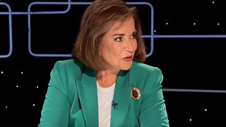 Ντόρα Μπακογιάννη: Αποκαλύπτει για τον γάμο με τον Ισίδωρο Κούβελο – «Ήμουν τυχερή που ερωτεύτηκα δύο φορές»