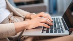 Άνοιξε η πλατφόρμα «Gigabit Voucher» για γρήγορο ίντερνετ