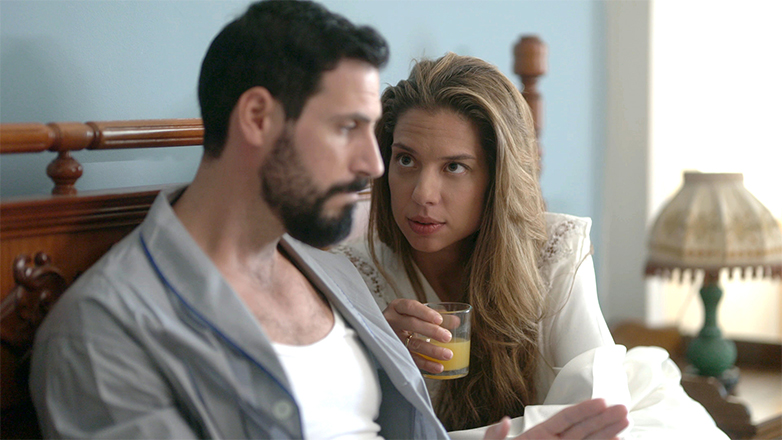 «Ηλέκτρα»: Μια έκρηξη συγκλονίζει την Αρσινόη, ενώ ένας άγνωστος άντρας εισβάλλει στη ζωή της Ηλέκτρας