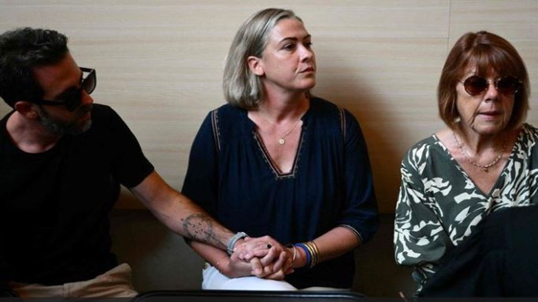 Δίκη Πελικό: «θα καταλήξεις μόνος, θα πεθάνεις σαν σκυλί», φώναξε η κόρη του