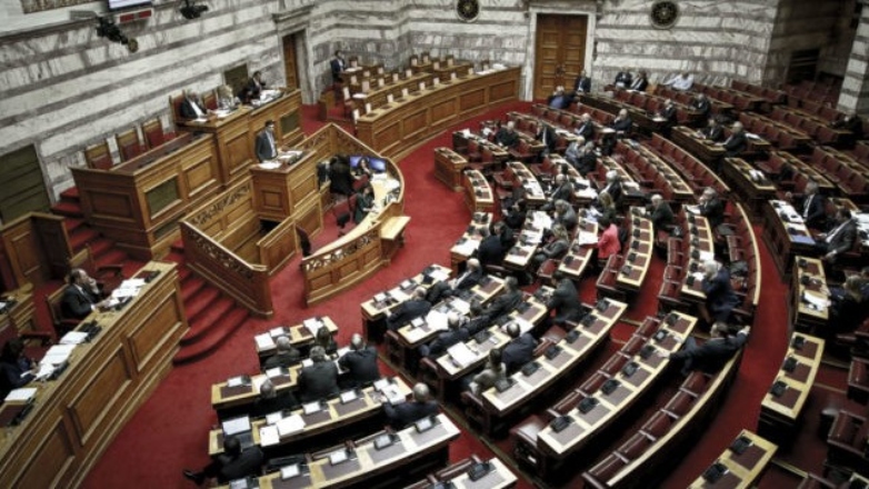 Ανακοινώθηκε στη Βουλή η διαγραφή του Αντώνη Σαμαρά από την ΚΟ της ΝΔ