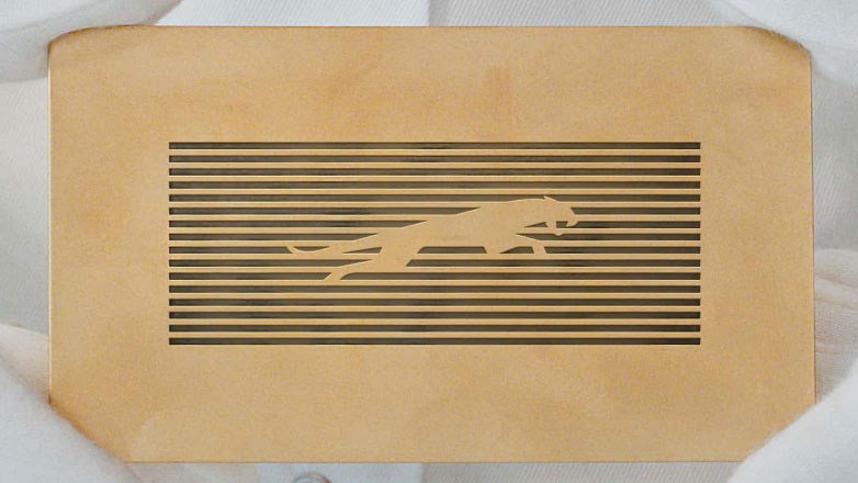 Η Jaguar κάνει στροφή 180 μοιρών και παρουσιάζει τη νέα της ταυτότητα – Νέα γκάμα, νέο logo, νέο σήμα