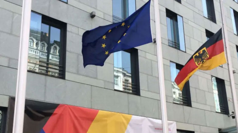 Ανοιχτή αλλά με περιορισμό λειτουργιών η γερμανική πρεσβεία στο Κίεβο