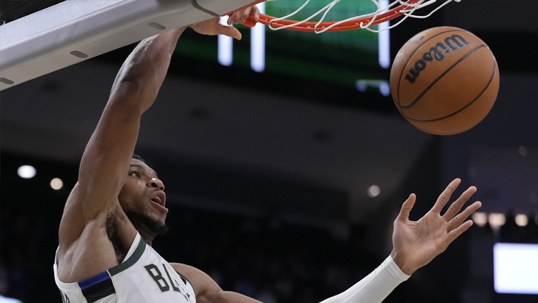 Μπακς-Μπουλς 122-106: Ο εκπληκτικός Αντετοκούνμπο έπιασε τους «ταύρους» από τα… κέρατα και προσπέρασε τον Πίπεν!