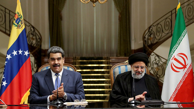 Μαδούρο: «Ανοίγουμε νέο κεφάλαιο στις σχέσεις μεταξύ Βενεζουέλας και Ιράν» Μαδούρο: «Ανοίγουμε νέο κεφάλαιο στις σχέσεις μεταξύ Βενεζουέλας και Ιράν»