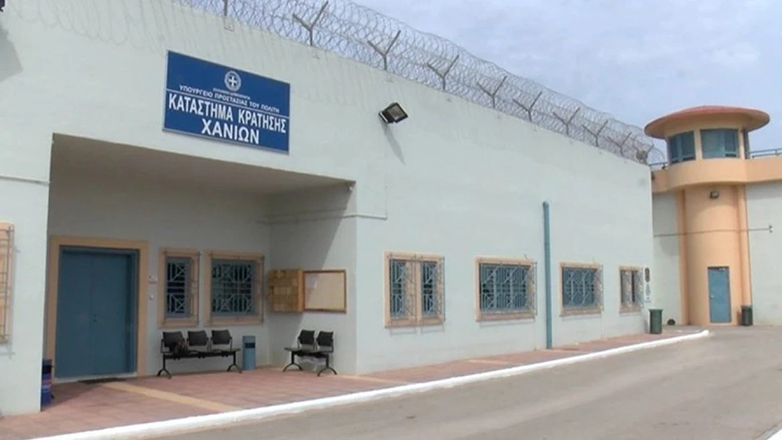 Κρατούμενος στις φυλακές Χανίων είχε στο κελί του κοκαΐνη, χασίς και μαχαίρια