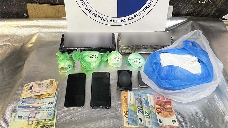 Κοκαΐνη αξίας χιλιάδων ευρώ ανακάλυψαν αστυνομικοί σε τυχαίο έλεγχο