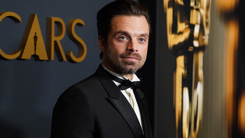 Οι σταρ του Χόλιγουντ φοβούνται τον Ντόναλντ Τραμπ λέει ο Σεμπάστιαν Σταν