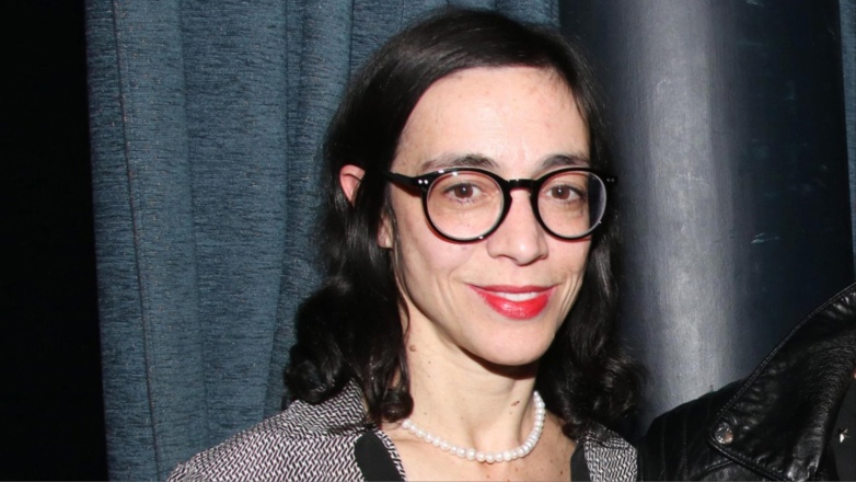 Έλενα Τοπαλίδου: Η νέα εντυπωσιακή αλλαγή στην εξωτερική της εμφάνιση – «Επιτέλους μαύρα»