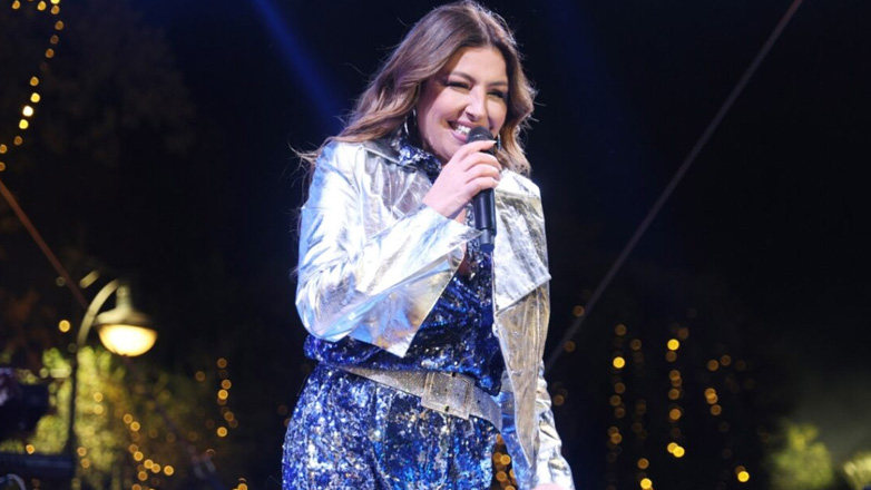 Έλενα Παπαρίζου: «Τα Χριστούγεννα είναι πολύ δύσκολη εποχή γιατί έχασα τον πατέρα μου»