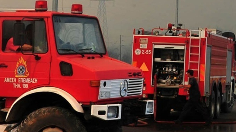 Φωτιά στο Μενίδι