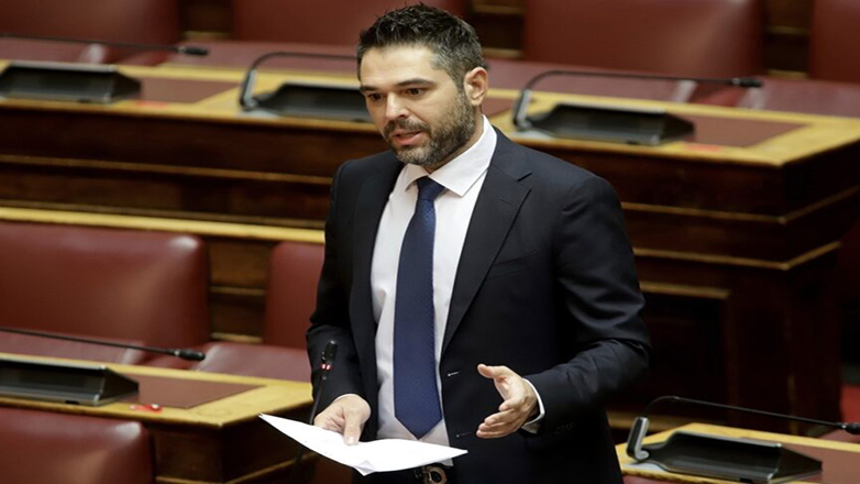 Σαρακιώτης: Φεύγω από τον ΣΥΡΙΖΑ, κρατάω την έδρα