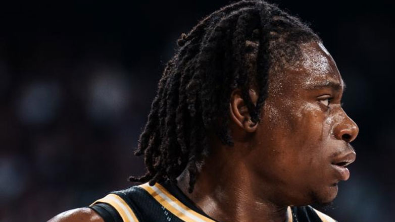 Μπάσκετ: Αποχώρησε από τη Βιλερμπάν ο Σκόφιλντ