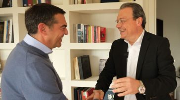 Εθιμοτυπική συνάντηση του Σωκράτη Φάμελλου με τον Αλέξη Τσίπρα