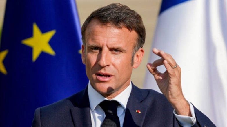 Μακρόν: Να διακοπεί κάθε ενέργεια αντίθετη προς τη συμφωνία κατάπαυσης του πυρός στον Λίβανο