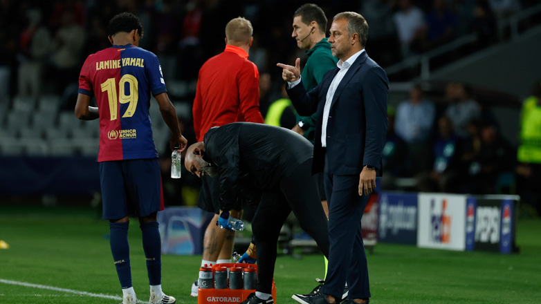 Φλικ: «Επιστρέφει ο Γιαμάλ, κάτι πολύ περισσότερο από ένας σύλλογος η Μπαρτσελόνα»