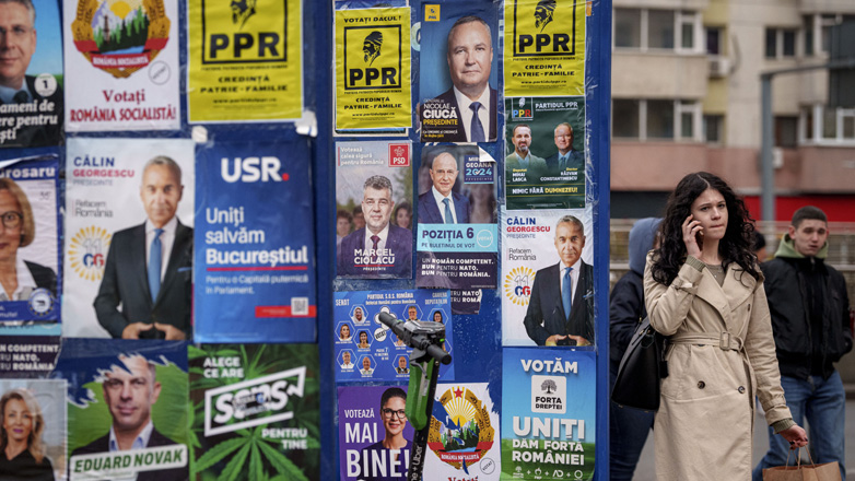 Ρουμανία: Το Ανώτατο Δικαστήριο ανέβαλε την απόφασή του για τις προεδρικές εκλογές