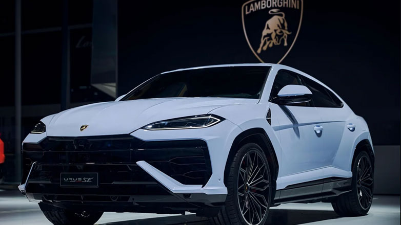 Η Lamborghini και όλοι οι άλλοι