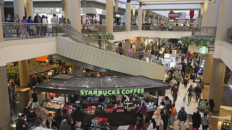 Black Friday: Οι Αμερικανοί ξόδεψαν 10,8 δισ. δολάρια σε διαδικτυακές αγορές