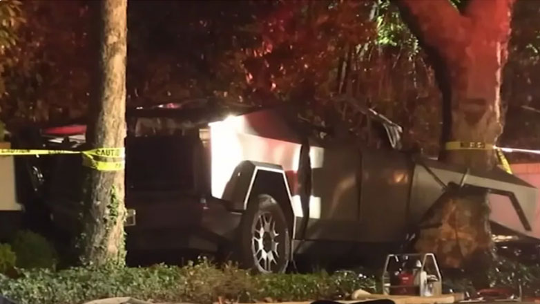 Τρεις νέοι άνθρωποι κάηκαν ζωντανοί μέσα σε Tesla Cybertruck – Το όχημα τυλίχτηκε στα φλόγες (Βίντεο)