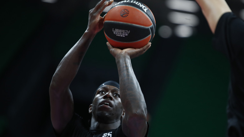 Παναθηναϊκός: Στο νοσοκομείο μετά από αδιαθεσία ο Ναν