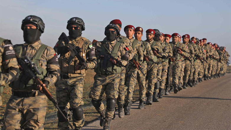 Η Συρία απορρίπτει τους ισχυρισμούς για αποχώρηση από τη βόρεια πόλη