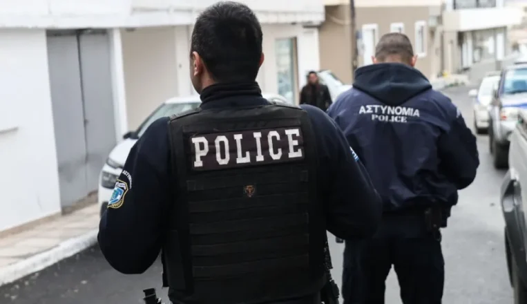 Π.Ο.Α.Σ.Υ: «Αχαρακτήριστα υποκείμενα» ο «αστυνομικός της Βουλής» και ο «αστυνομικός της Δίωξης Ναρκωτικών» Π.Ο.Α.Σ.Υ: «Αχαρακτήριστα υποκείμενα» ο «αστυνομικός της Βουλής» και ο «αστυνομικός της Δίωξης Ναρκωτικών»