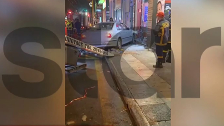 Πανικός στο Χαλάνδρι: Οδηγός έπεσε σε στάση λεωφορείου και τραυμάτισε 55χρονη γυναίκα