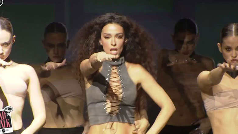 MadWalk 2024: Η εκρηκτική εμφάνιση της Ελένης Φουρέιρα στη σκηνή