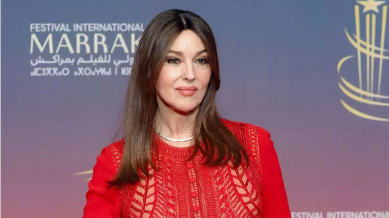 Monica Bellucci: Με γιορτινή εμφάνιση στο Διεθνές Φεστιβάλ Κινηματογράφου του Μαρόκου Monica Bellucci: Με γιορτινή εμφάνιση στο Διεθνές Φεστιβάλ Κινηματογράφου του Μαρόκου