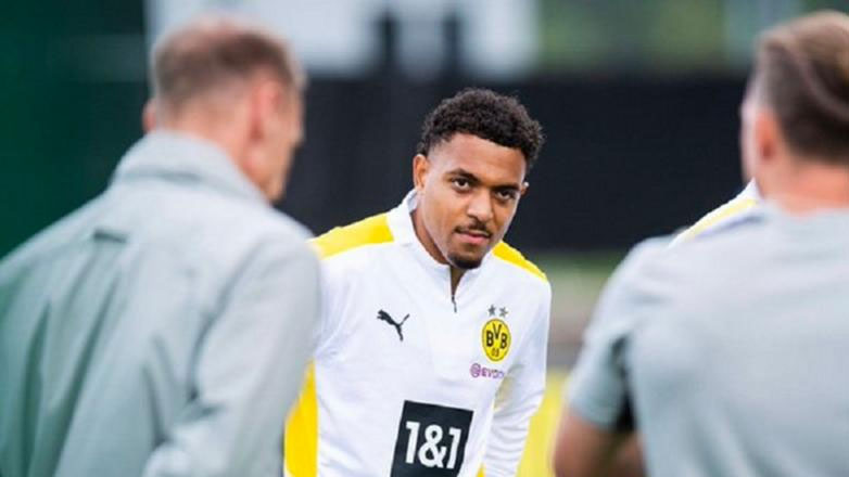 Η Ντόρτμουντ παραχωρεί τον Μάλεν