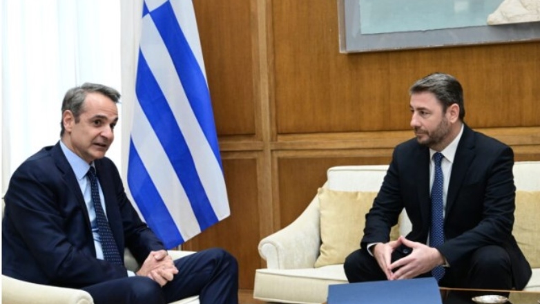 Άνοιξε ο δίαυλος επικοινωνίας Μητσοτάκη – Ανδρουλάκη