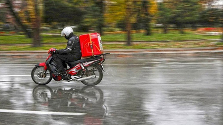 Τροχαίο με τραυματισμό ντελιβερά στον Πύργο