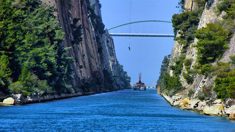 Σορός άνδρα εντοπίστηκε στον Ισθμό της Κορίνθου