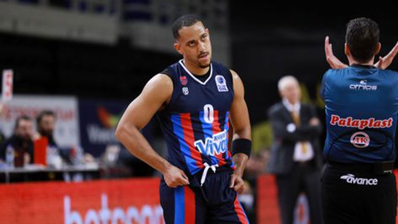 Μπάσκετ: Αποχώρησε από τον Πανιώνιο ο Κένταλ Σμιθ