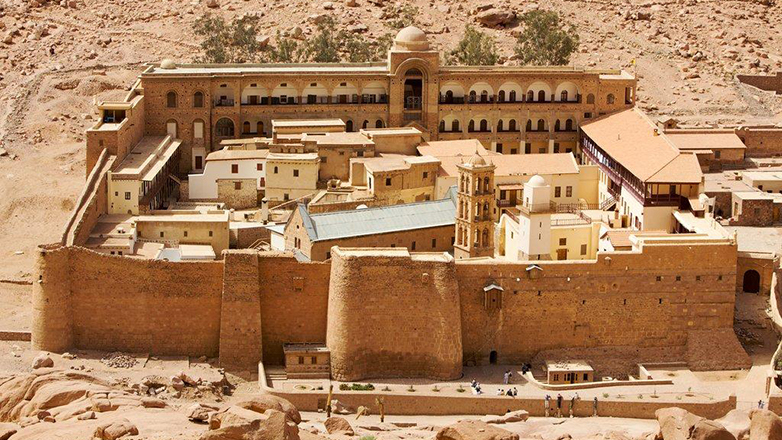 Στη Μονή Σινά ο Δένδιας για τον εορτασμό της  Αγίας Αικατερίνης