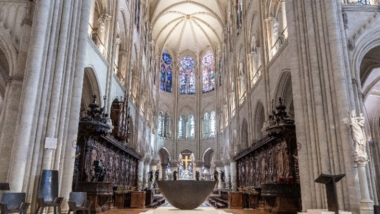 Παναγία των Παρισίων: Μέσα στον ναό λόγω καιρού οι εκδηλώσεις