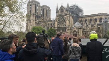 Παγκόσμια συνάντηση κορυφής στην Παναγία των Παρισίων