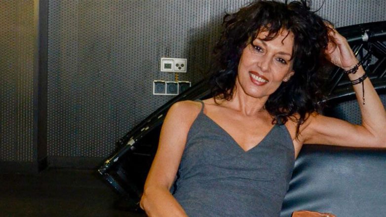 Δήμητρα Παπαδήμα: «Έπρεπε να κόψω την πέτσα για να μπορώ να ξαναδώ»