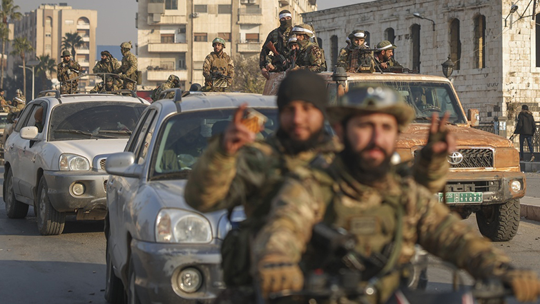 Σε μεταβατική κυβέρνηση θα δώσουν την εξουσία οι αντάρτες στη Συρία Σε μεταβατική κυβέρνηση θα δώσουν την εξουσία οι αντάρτες στη Συρία