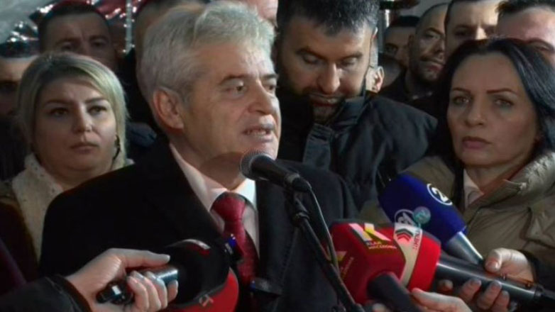 Βόρεια Μακεδονία: Ο Αχμέτι προειδοποιεί πως αν «πειραχτεί» ο νόμος για την αλβανική γλώσσα, δεν θα υπάρξει ειρήνη στη χώρα