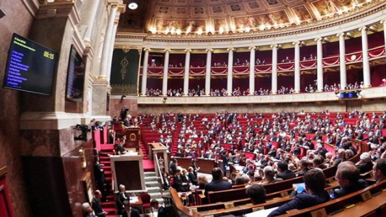 Γαλλία: Κρίσιμες διαβουλεύσεις για τον σχηματισμό κυβέρνησης