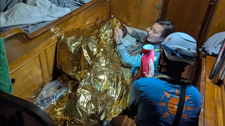 Ατρόμητη πρόσφυγας ετών 10 επέπλεε επί τρείς μέρες στη Μεσόγειο