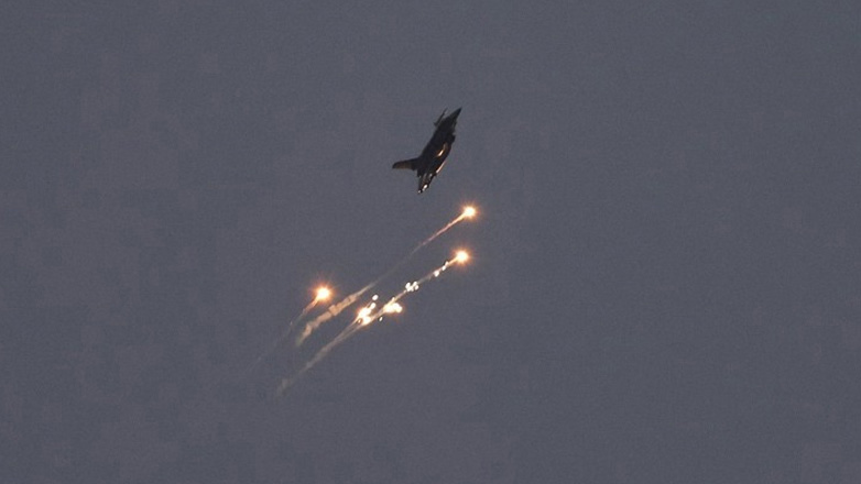 Συρία: Βομβαρδισμοί του Ισραήλ σε στρατιωτικές εγκαταστάσεις σε Λαττάκεια και Ταρτούς Συρία: Βομβαρδισμοί του Ισραήλ σε στρατιωτικές εγκαταστάσεις σε Λαττάκεια και Ταρτούς