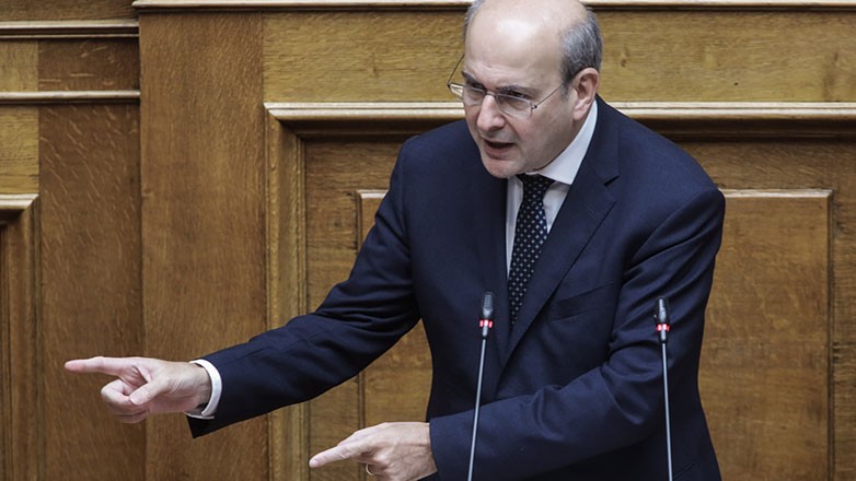 Χατζηδάκης: Την Κυριακή οι ανακοινώσεις για τις τραπεζικές προμήθειες