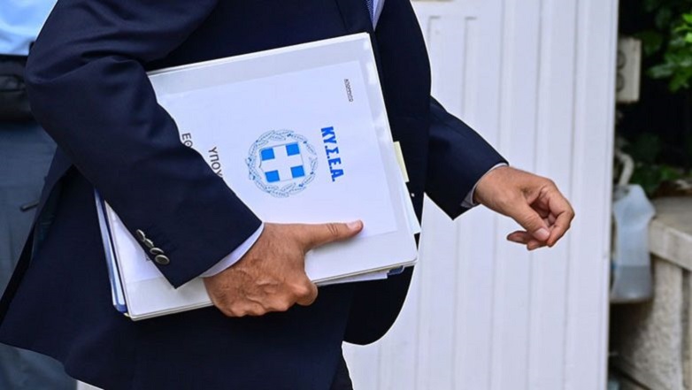 «Προς πάγωμα» οι αιτήσεις ασύλου για τους Σύρους